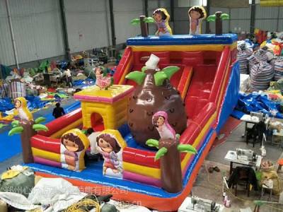 心動圣誕季，悅享歡樂時 商場超市必備的圣誕老人氣模充氣玩具